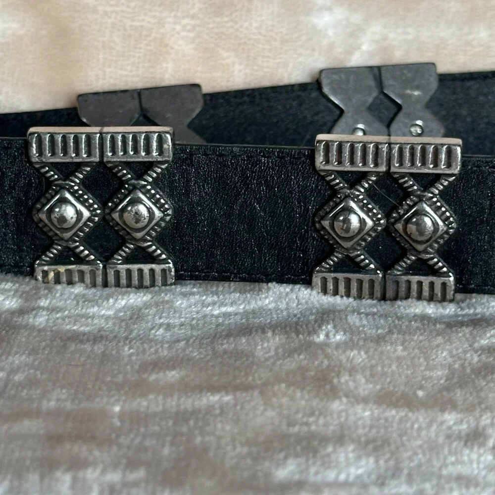 Chico's Black Leather Silver Tone Concho Southwestern Adjustable Belt Chain S/M